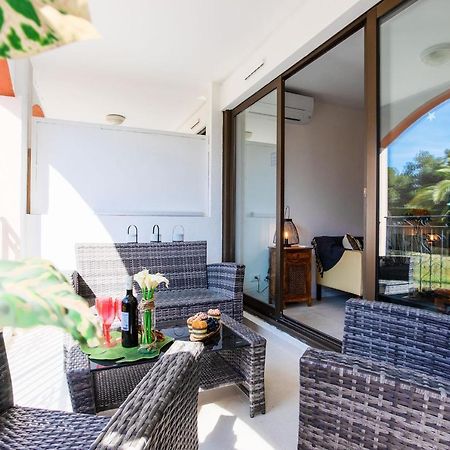 L'Ange Gardien Ap4269 By Riviera Holiday Homes Villefranche-sur-Mer Esterno foto