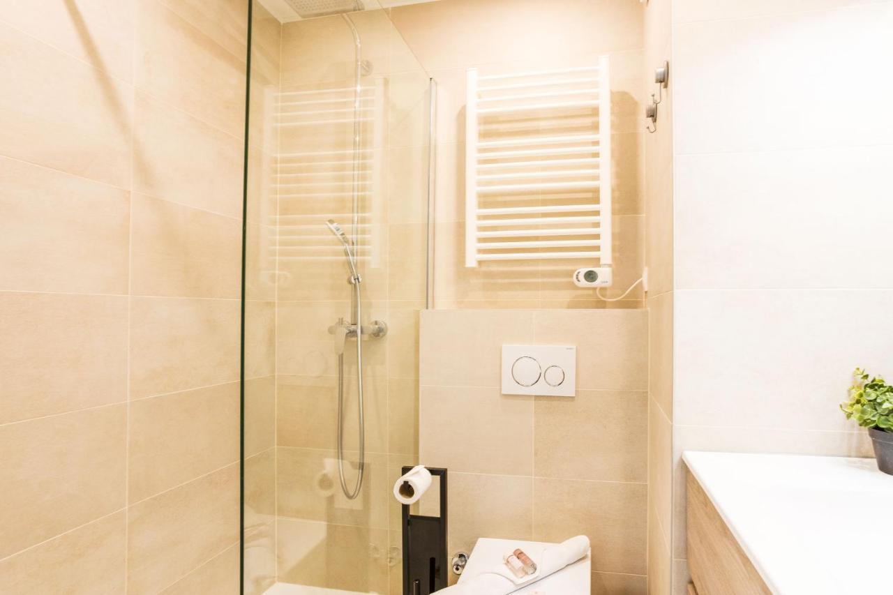 L'Ange Gardien Ap4269 By Riviera Holiday Homes Villefranche-sur-Mer Esterno foto